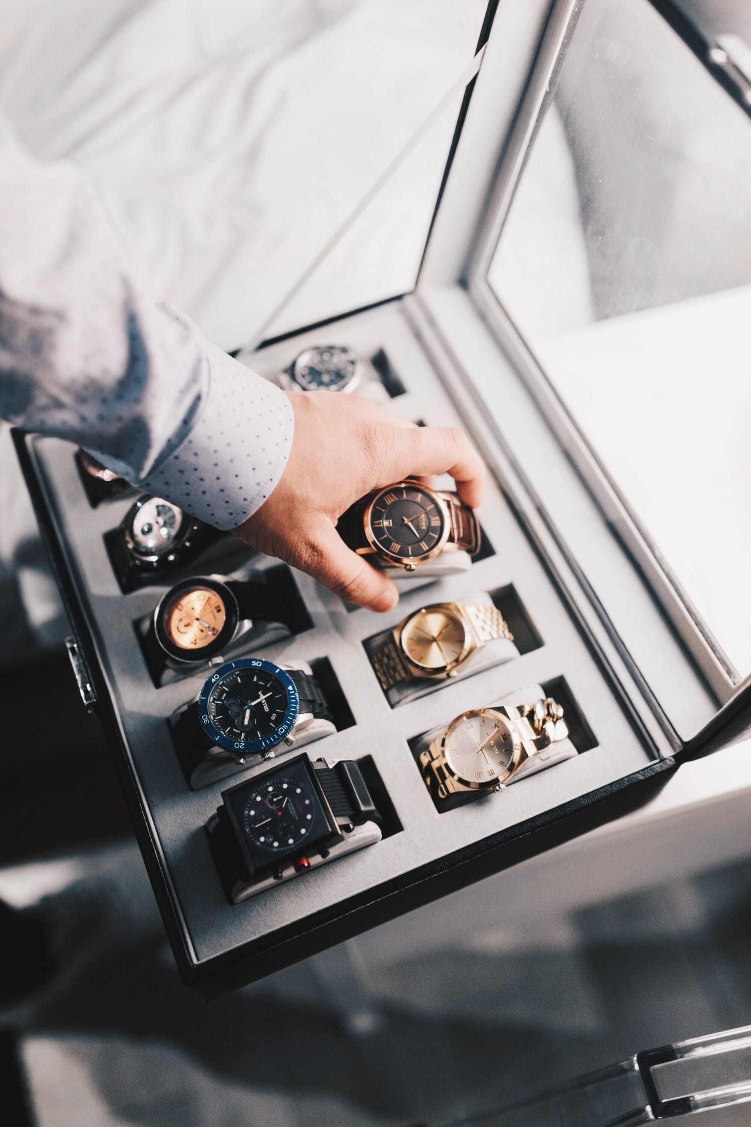 Different Watch Options Different Watch Options, Watch Buying Guide